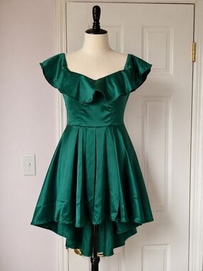 Camille La Vie Emerald Green Ruffle Off-Shoulder High-Low Dress